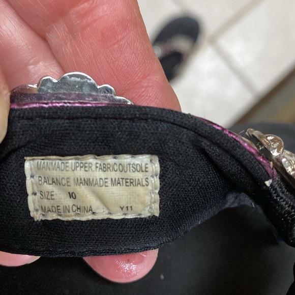 Grazie purple blingy flip flops. Sz 10. - Picture 3 of 7